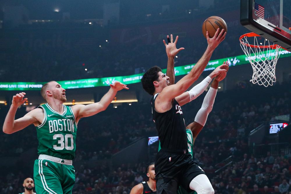 利用球员个 利用球员个