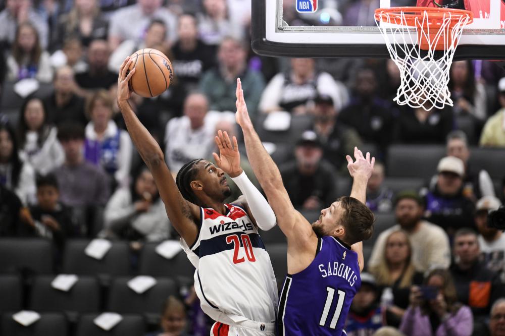 表现出了兴 表现出了兴